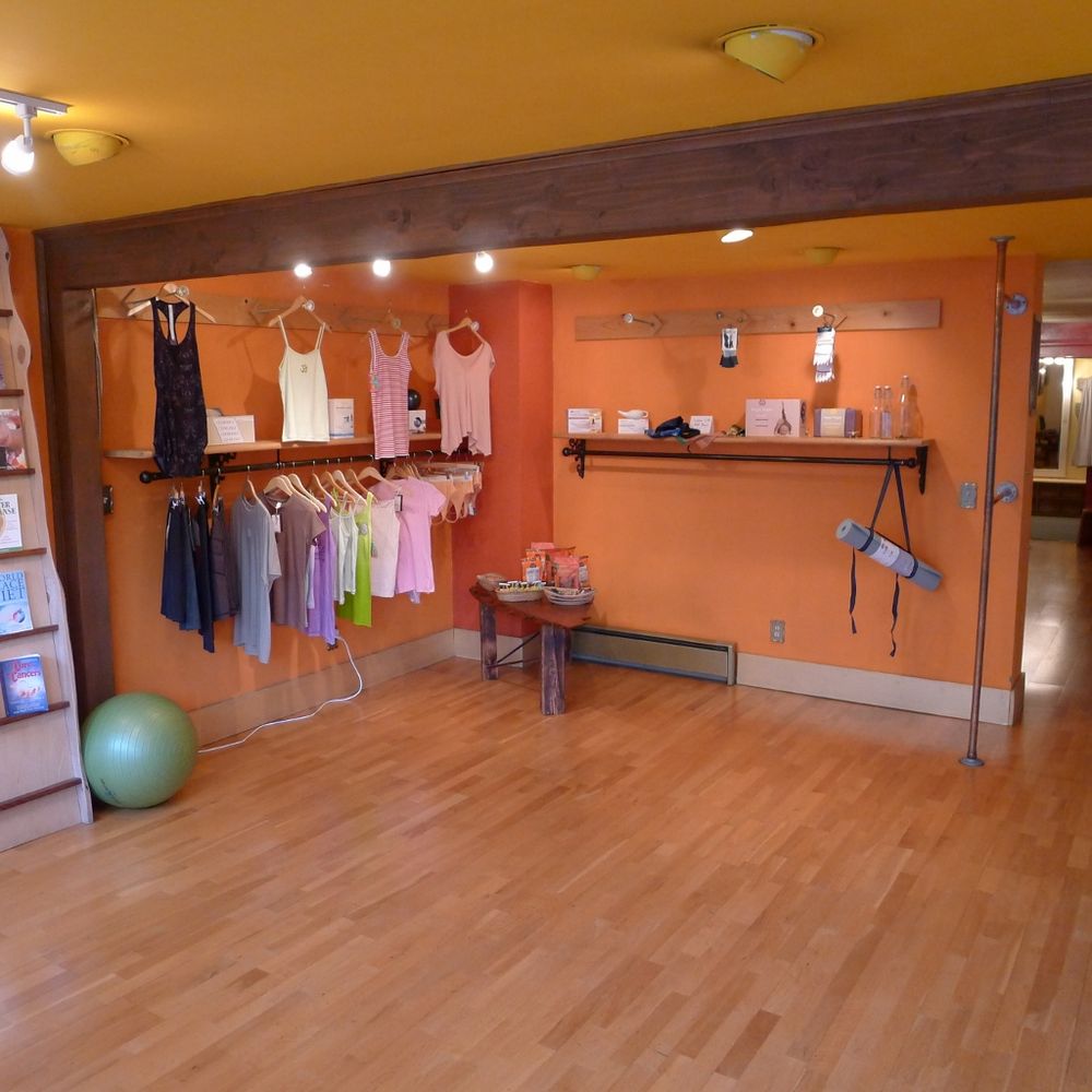 Suite 1B